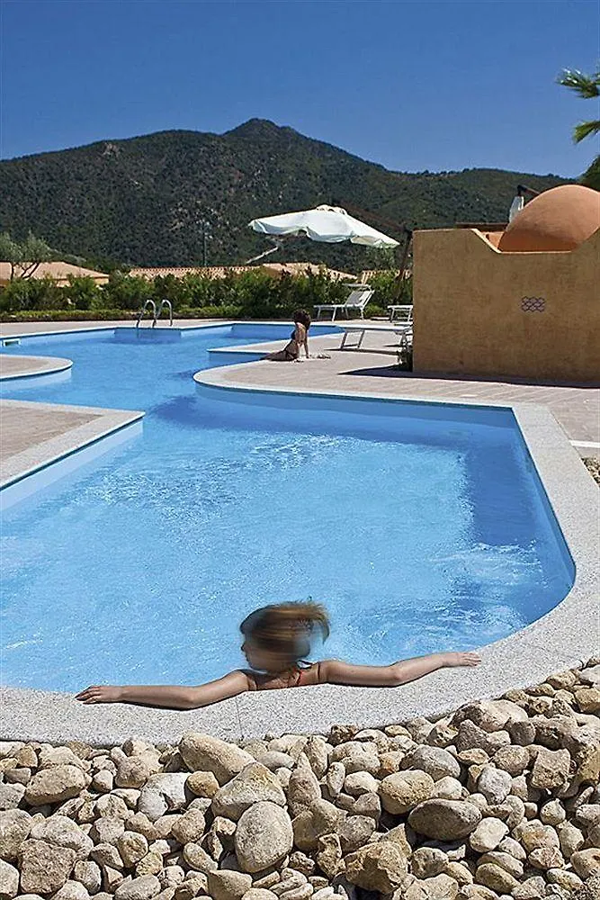فندق S'Acqua Sassa تويلادا